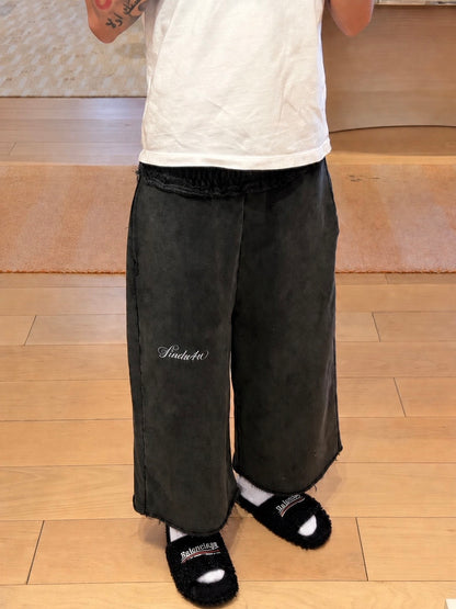 Findu4u “Signature Script” 3/4 Shorts